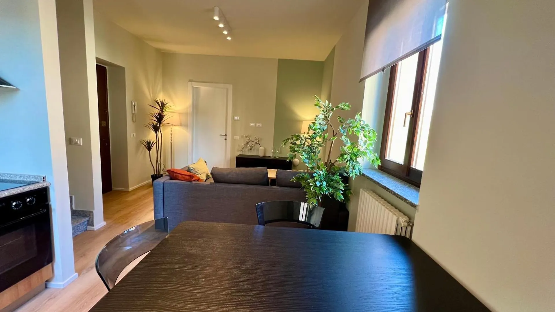 Hc Short Stay Villasanta Apartment